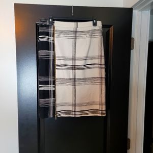 Black and White Worthington Pencil Skirt